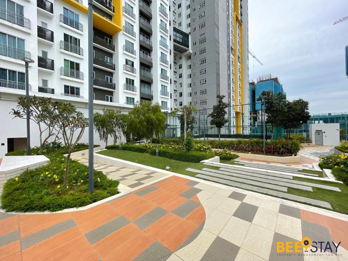 Mesa Hill Nilai By Beestay Management Exterior foto